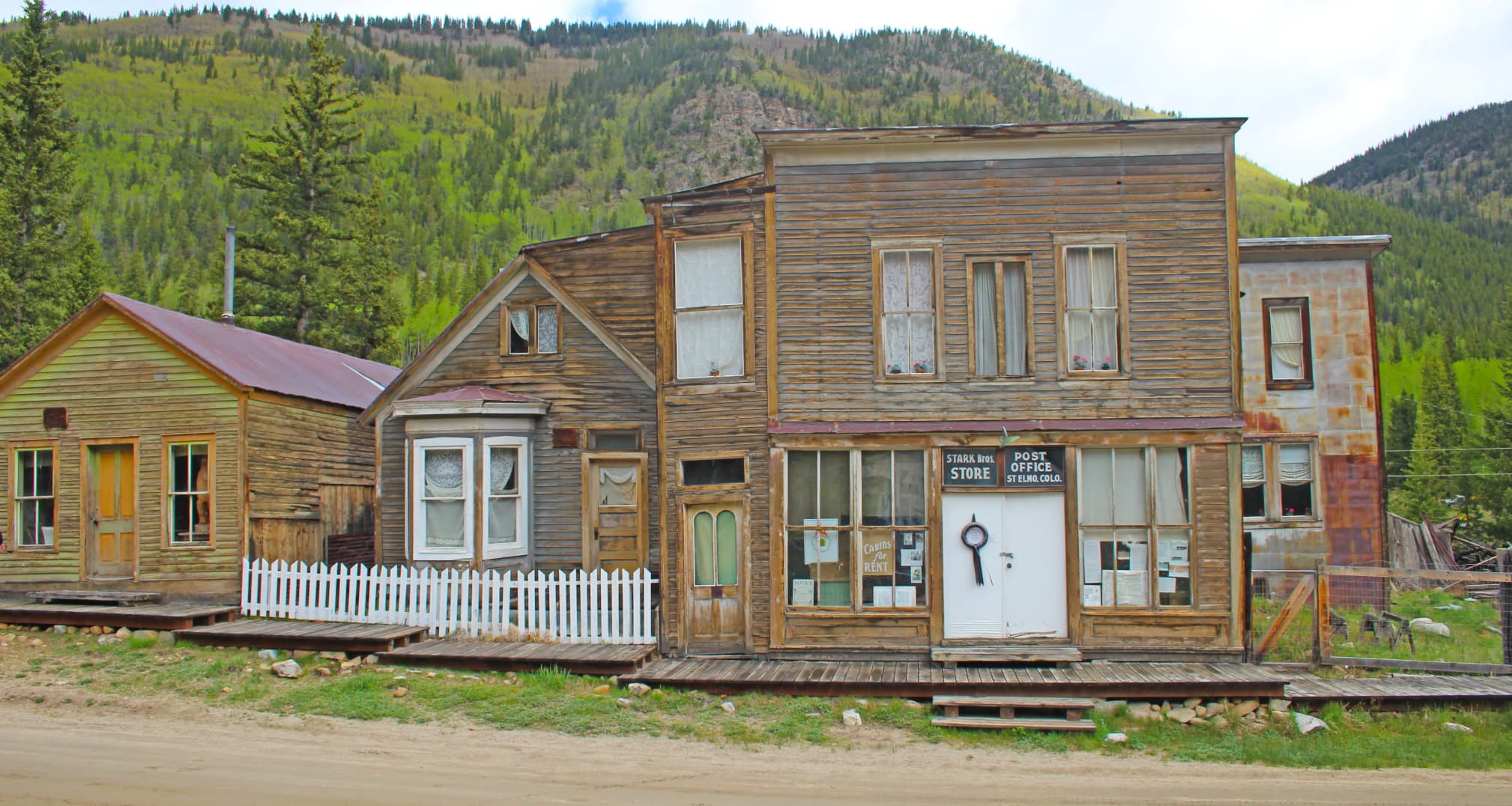 st elmo ghost town - Cabins for Rent Stark Bros Store Post Office St Elmo. Colo.